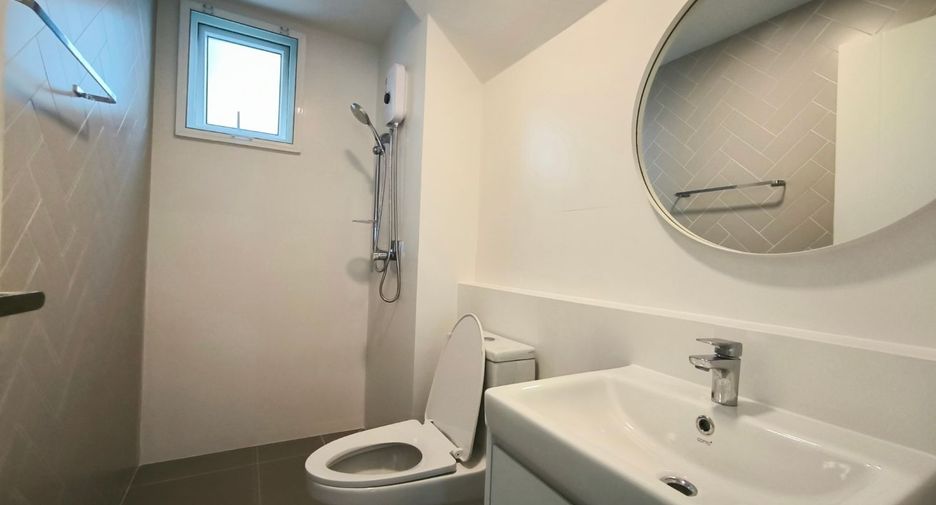 Haus zur Miete mit 3 Zimmer in Bang Phli, Samut Prakan