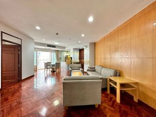 For rent 2 bedrooms apartment in Khlong Toei, Bangkok