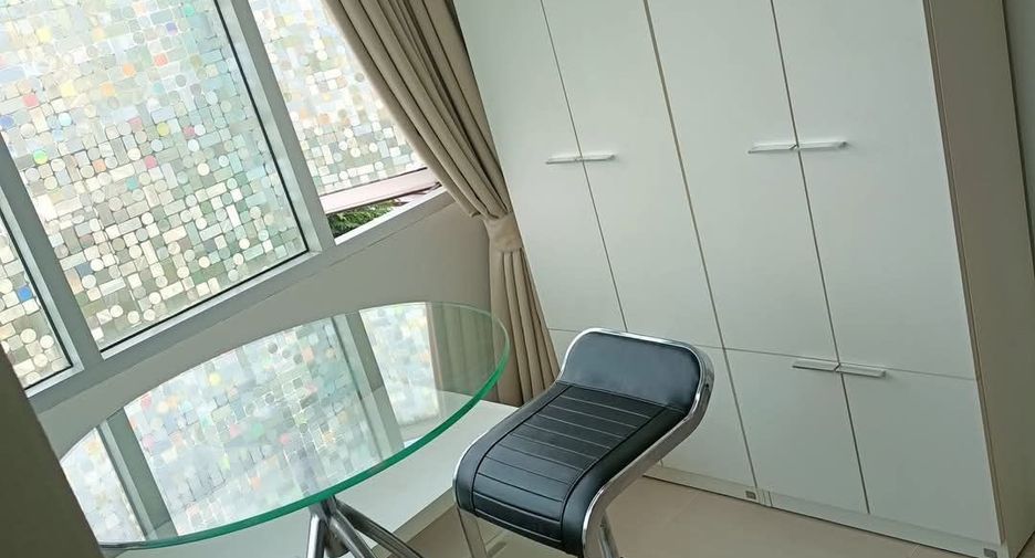For rent 1 bed condo in Khlong Toei, Bangkok