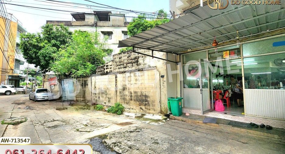 For sale 2 bedrooms retail Space in Bangkok Yai, Bangkok
