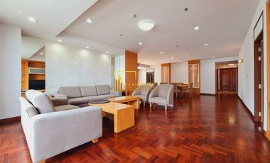 Apartamento en alquiler de 3 habitaciones en Khlong Toei, Bangkok