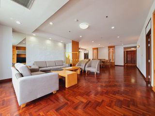 À louer 3 chambres appartement à Khlong Toei, Bangkok