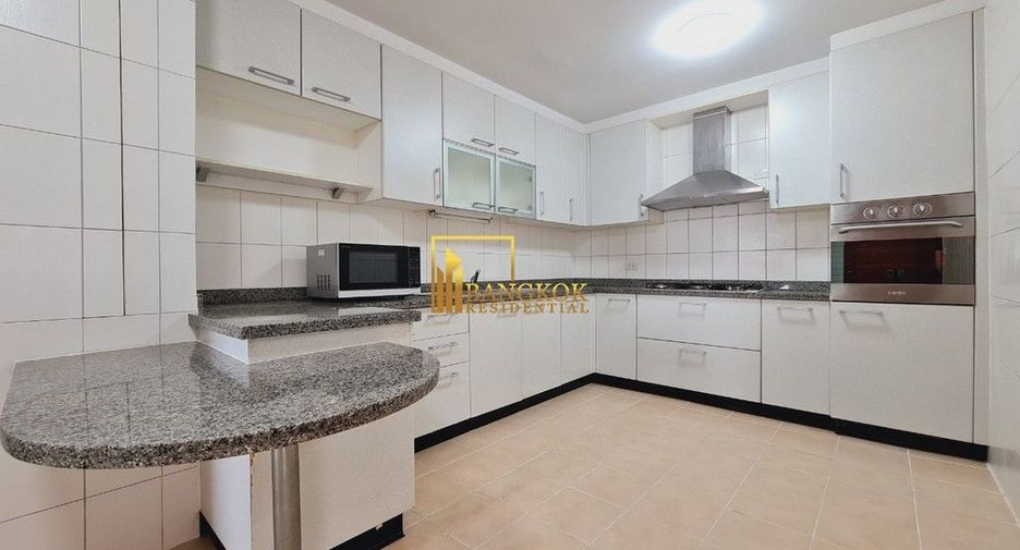 Apartment zur Miete mit 3 Zimmer in Khlong Toei, Bangkok
