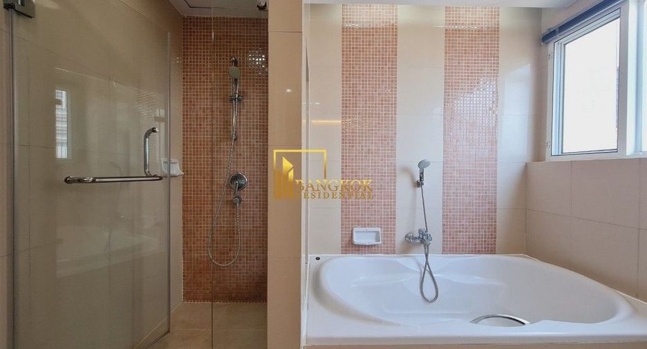 Apartment zur Miete mit 3 Zimmer in Khlong Toei, Bangkok