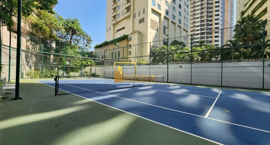 Apartment zur Miete mit 3 Zimmer in Khlong Toei, Bangkok