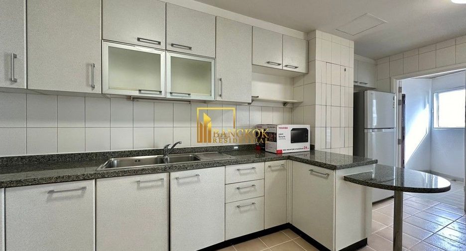 Apartment zur Miete mit 3 Zimmer in Khlong Toei, Bangkok