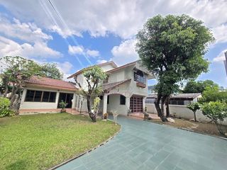 For sale 4 Beds house in Bang Sue, Bangkok