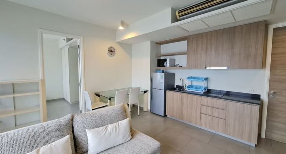 For rent 2 bedrooms condo in Bang Lamung, Chonburi