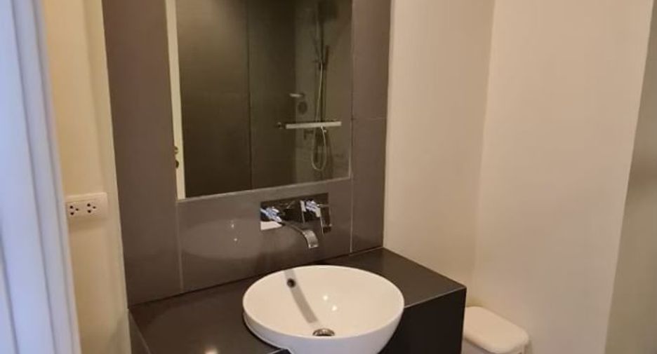 For rent 2 bedrooms condo in Bang Lamung, Chonburi