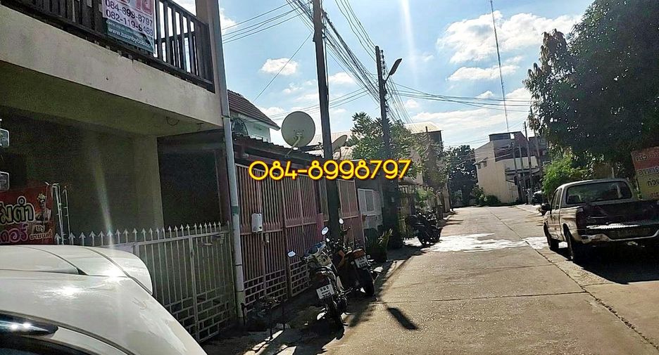 For sale 3 bedrooms townhouse in Mueang Sakon Nakhon, Sakon Nakhon