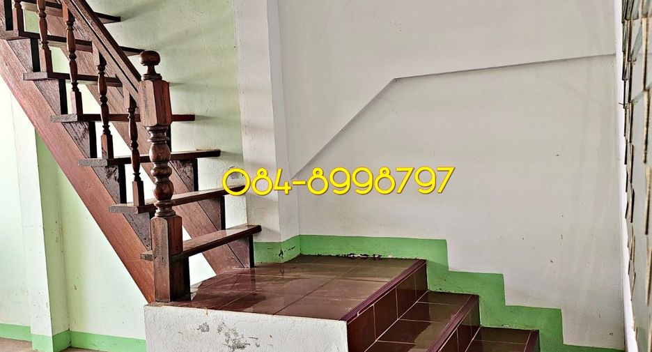 For sale 3 bedrooms townhouse in Mueang Sakon Nakhon, Sakon Nakhon