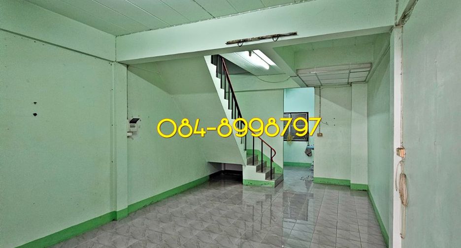 For sale 3 bedrooms townhouse in Mueang Sakon Nakhon, Sakon Nakhon