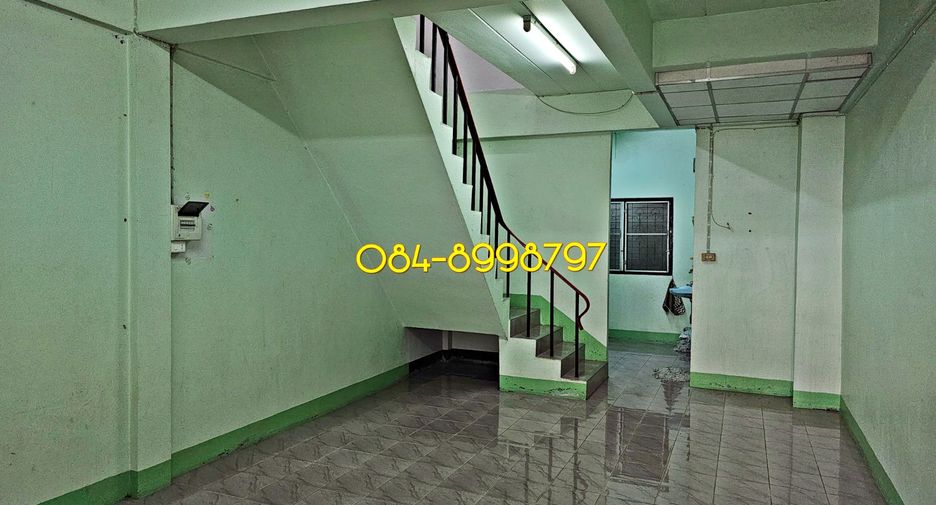For sale 3 bedrooms townhouse in Mueang Sakon Nakhon, Sakon Nakhon