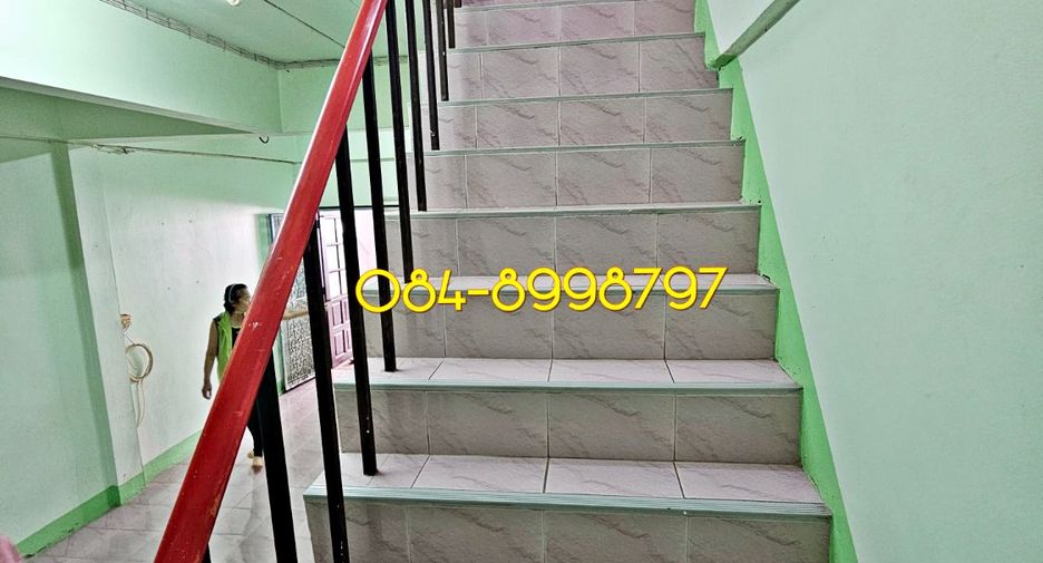 For sale 3 bedrooms townhouse in Mueang Sakon Nakhon, Sakon Nakhon
