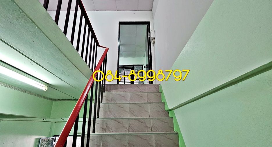 For sale 3 bedrooms townhouse in Mueang Sakon Nakhon, Sakon Nakhon