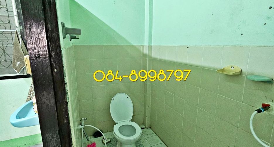 For sale 3 bedrooms townhouse in Mueang Sakon Nakhon, Sakon Nakhon