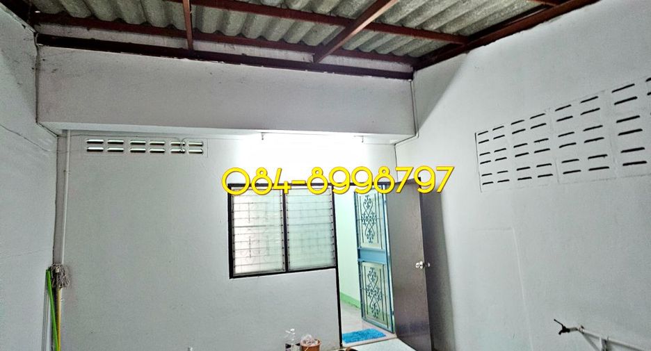 For sale 3 bedrooms townhouse in Mueang Sakon Nakhon, Sakon Nakhon