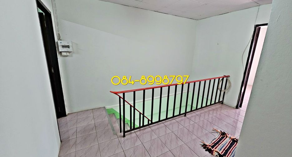 For sale 3 bedrooms townhouse in Mueang Sakon Nakhon, Sakon Nakhon