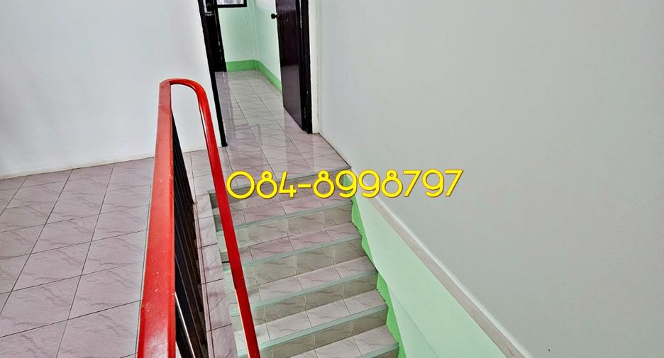 For sale 3 bedrooms townhouse in Mueang Sakon Nakhon, Sakon Nakhon