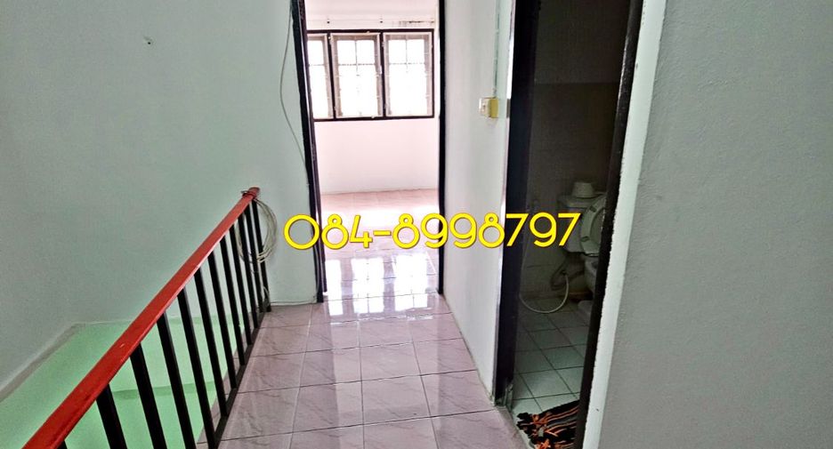 For sale 3 bedrooms townhouse in Mueang Sakon Nakhon, Sakon Nakhon