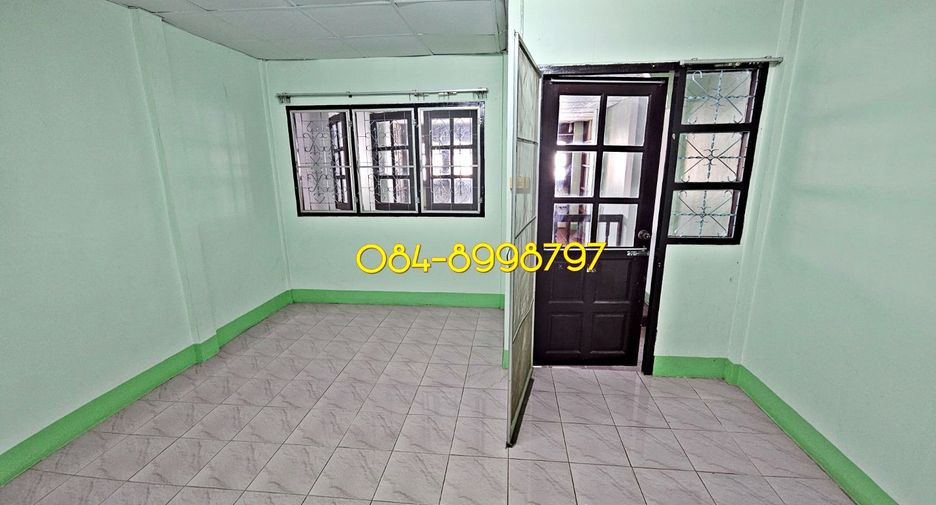 For sale 3 bedrooms townhouse in Mueang Sakon Nakhon, Sakon Nakhon