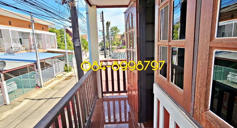 For sale 3 bedrooms townhouse in Mueang Sakon Nakhon, Sakon Nakhon