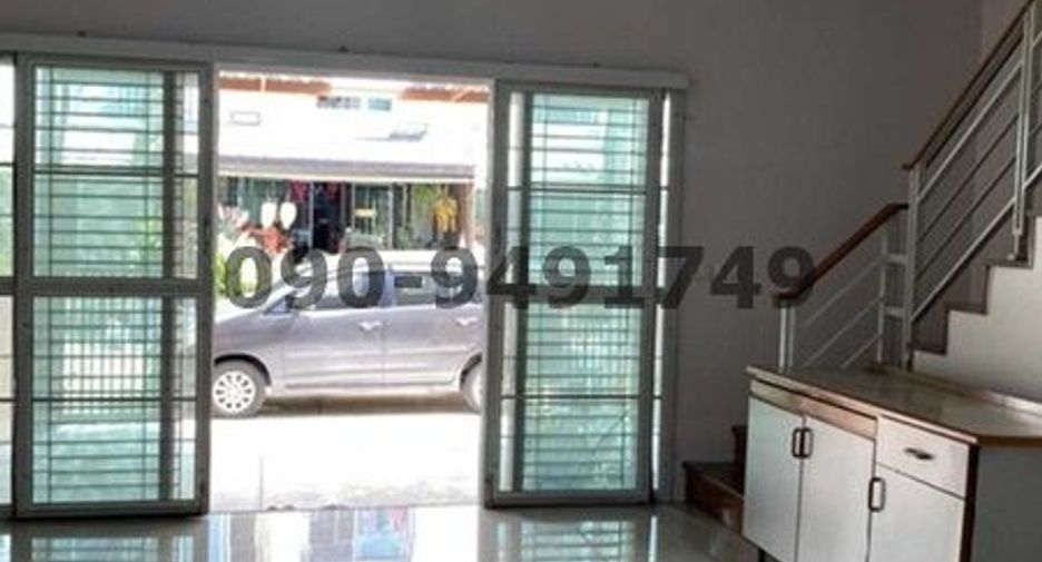 For rent 3 bedrooms townhouse in Bang Bon, Bangkok