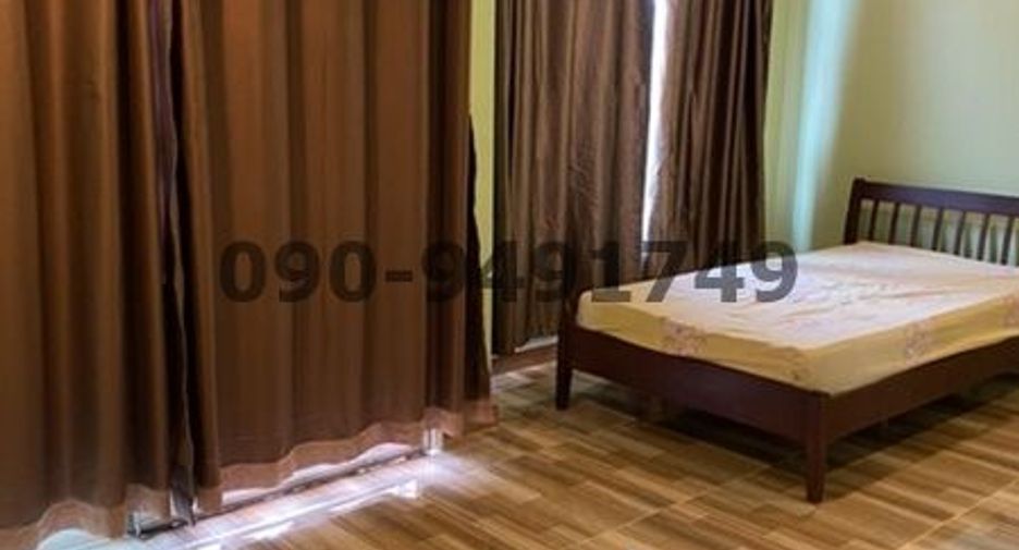 For rent 3 bedrooms townhouse in Bang Bon, Bangkok