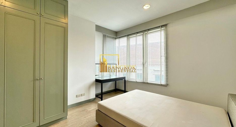 For rent 4 bedrooms condo in Watthana, Bangkok