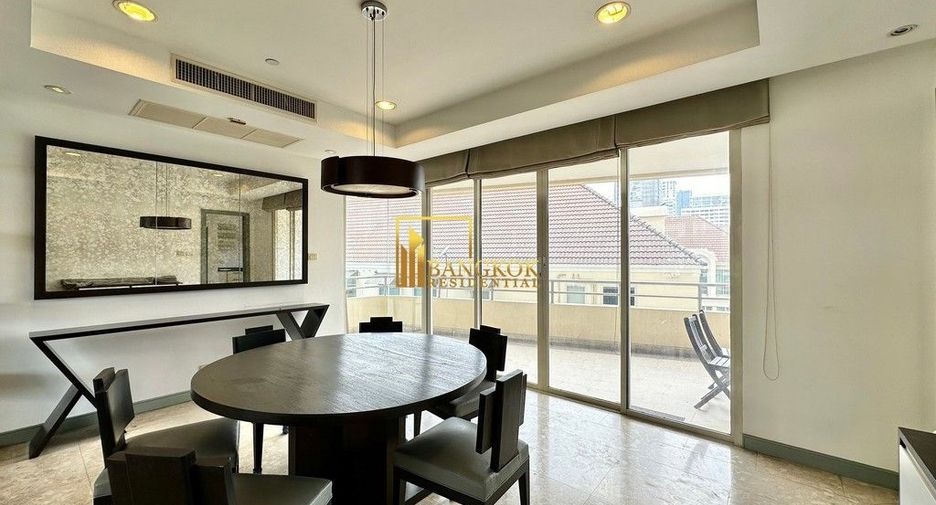 For rent 4 bedrooms condo in Watthana, Bangkok