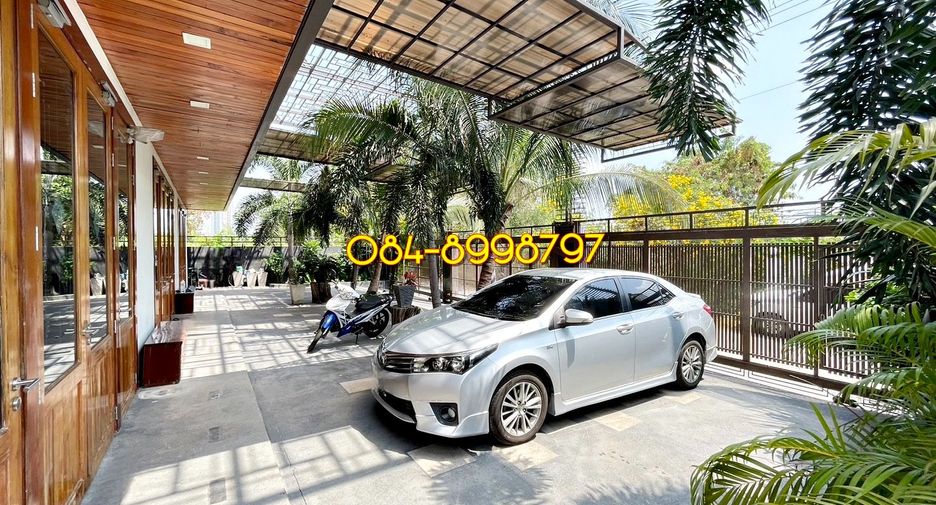 For sale 9 bed house in Pak Kret, Nonthaburi