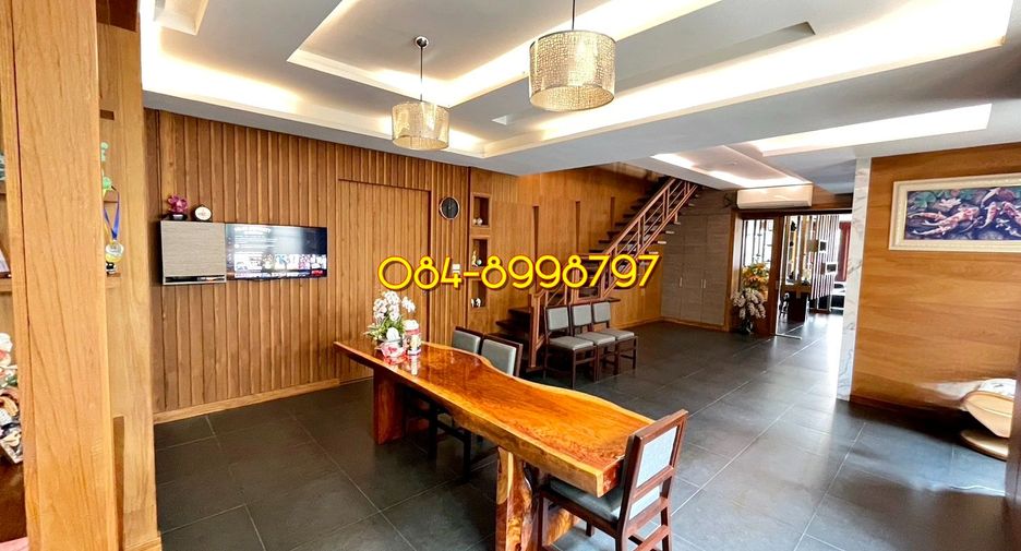 For sale 9 bed house in Pak Kret, Nonthaburi