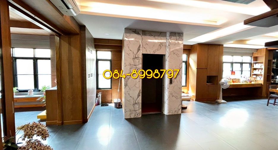 For sale 9 bed house in Pak Kret, Nonthaburi