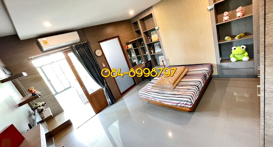 For sale 9 bed house in Pak Kret, Nonthaburi