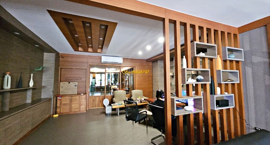 For sale 9 bed house in Pak Kret, Nonthaburi