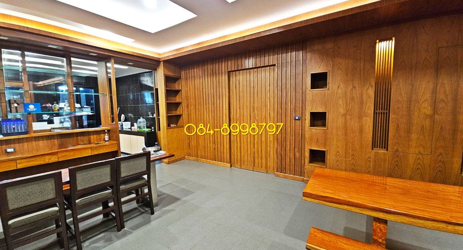 For sale 9 bed house in Pak Kret, Nonthaburi
