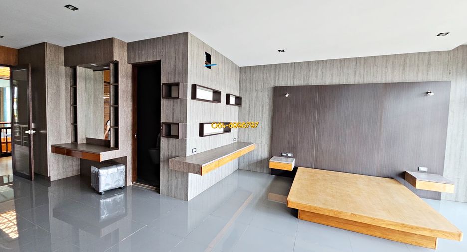 For sale 9 bed house in Pak Kret, Nonthaburi