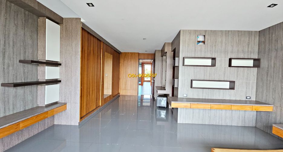For sale 9 bed house in Pak Kret, Nonthaburi