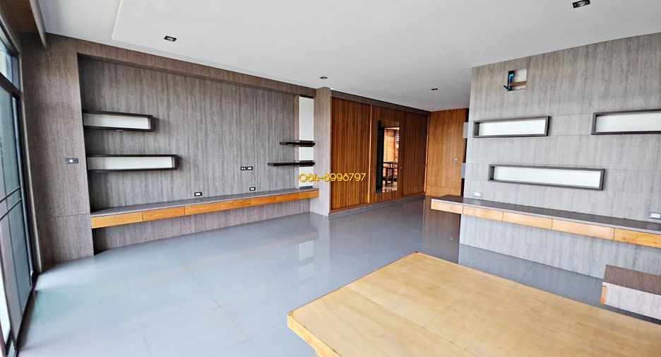 For sale 9 bed house in Pak Kret, Nonthaburi