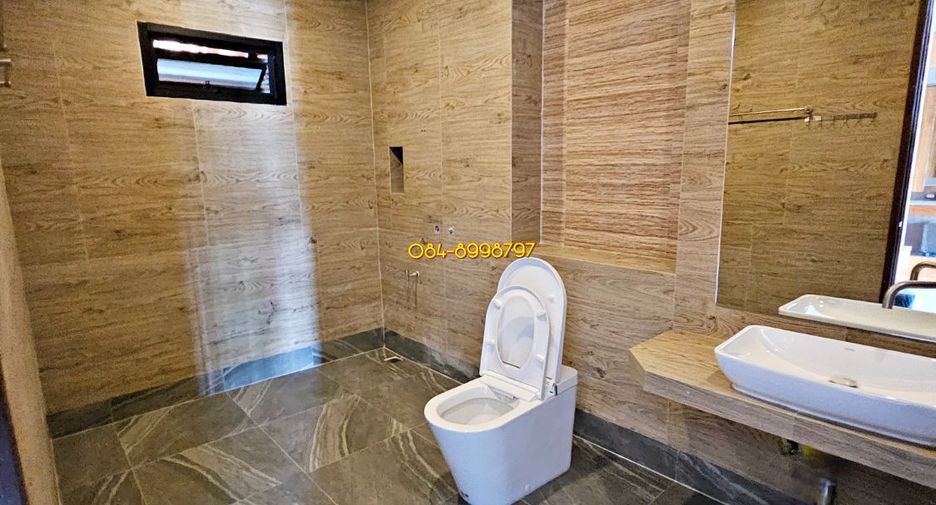 For sale 9 bed house in Pak Kret, Nonthaburi