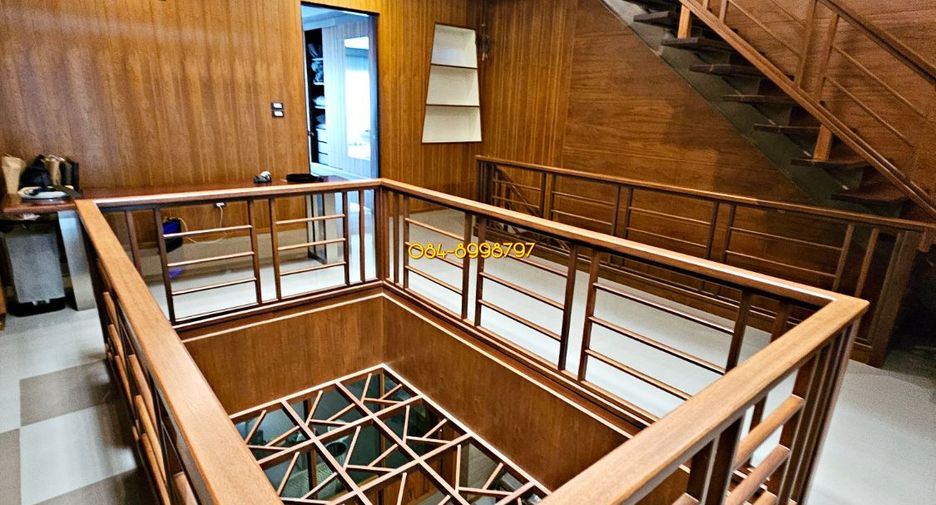 For sale 9 bed house in Pak Kret, Nonthaburi