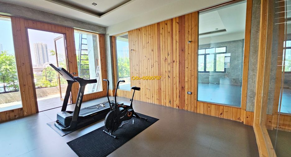For sale 9 bed house in Pak Kret, Nonthaburi