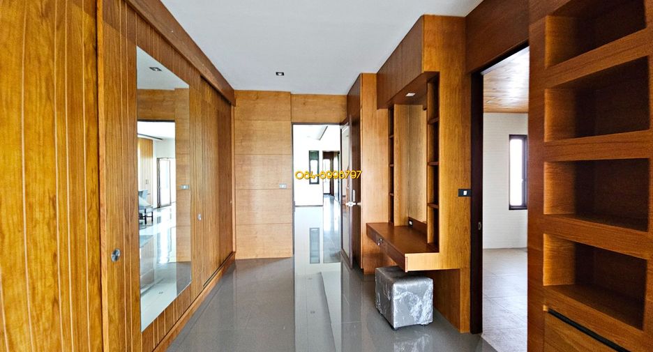 For sale 9 bed house in Pak Kret, Nonthaburi