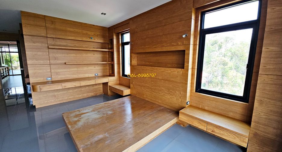 For sale 9 bed house in Pak Kret, Nonthaburi
