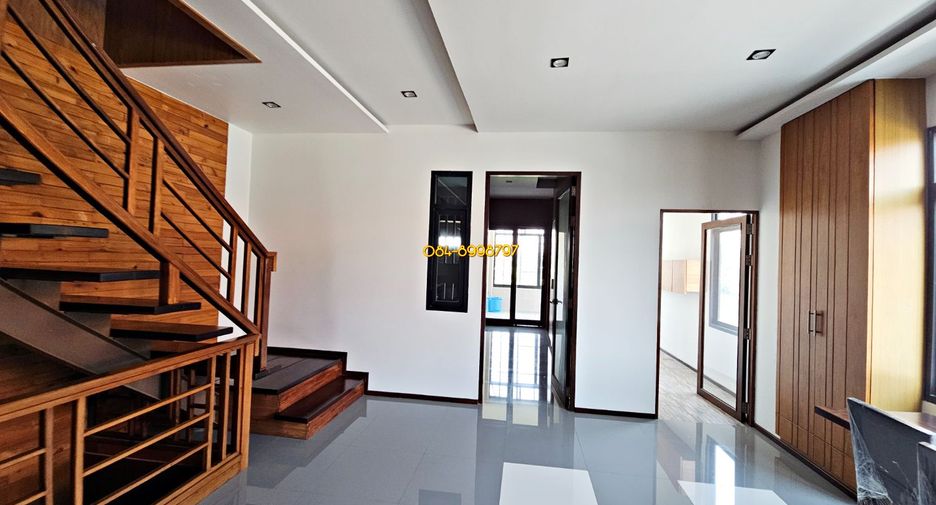 For sale 9 bed house in Pak Kret, Nonthaburi