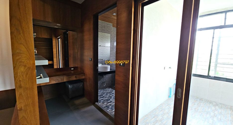 For sale 9 bed house in Pak Kret, Nonthaburi