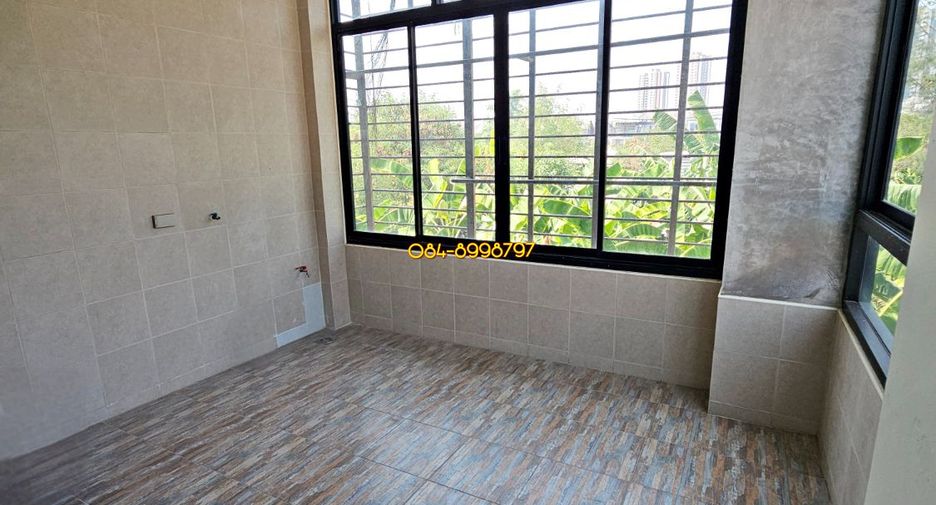 For sale 9 bed house in Pak Kret, Nonthaburi