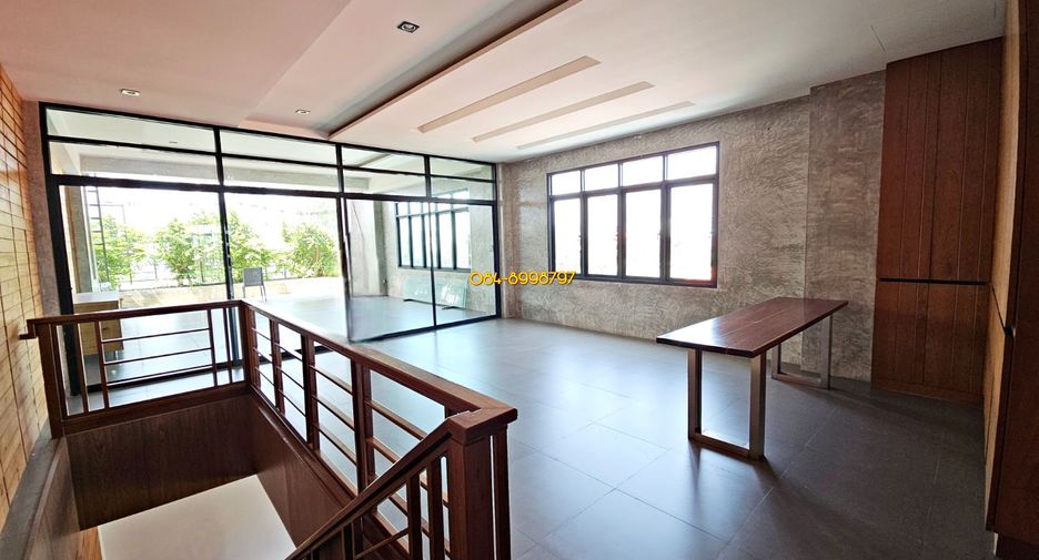 For sale 9 bed house in Pak Kret, Nonthaburi