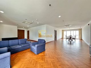À louer 3 chambres condo à Sathon, Bangkok