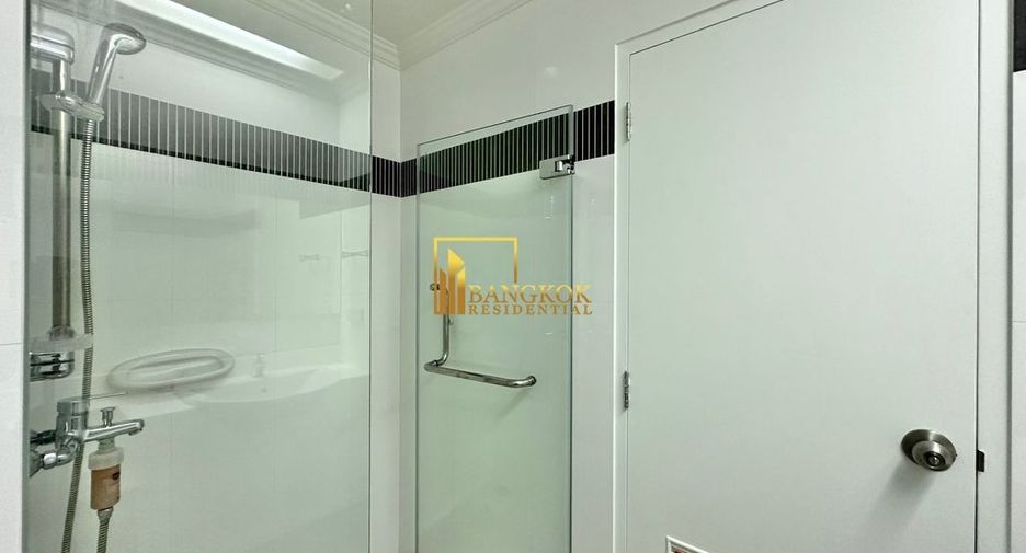 For rent 3 bedrooms condo in Sathon, Bangkok
